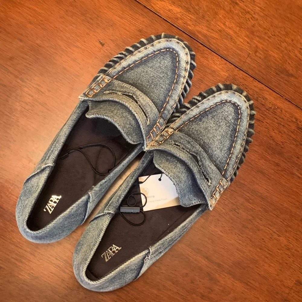 Absolutely stunning rare,unique denim loafers from famous Spanish designer7.5